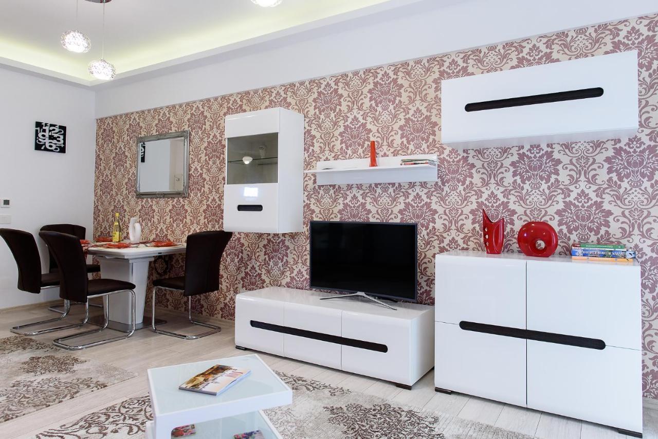 Carla'S Apartment, Airport & Train Station Shuttle Iasi Exterior foto
